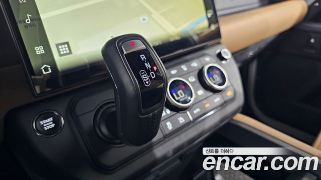 Land Rover Defender 2026 — photo 9