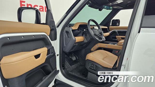 Land Rover Defender 2026 — photo 10