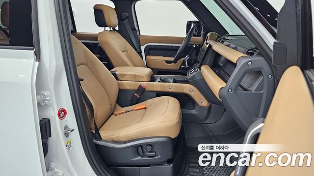 Land Rover Defender 2026 — photo 12