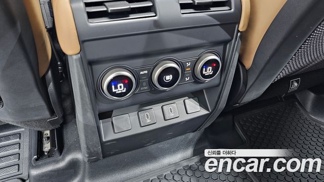 Land Rover Defender 2026 — photo 19