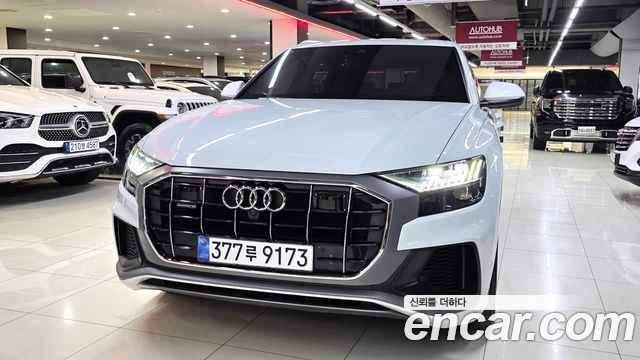 Audi Q8 2021 — photo 1