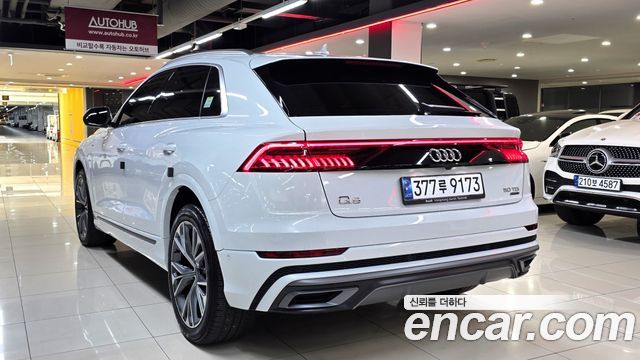 Audi Q8 2021 — photo 8