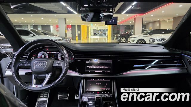 Audi Q8 2021 — photo 10