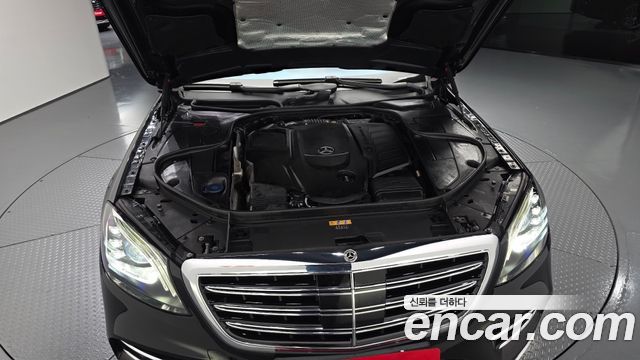 Mercedes-Benz S-Class 2018 — photo 6