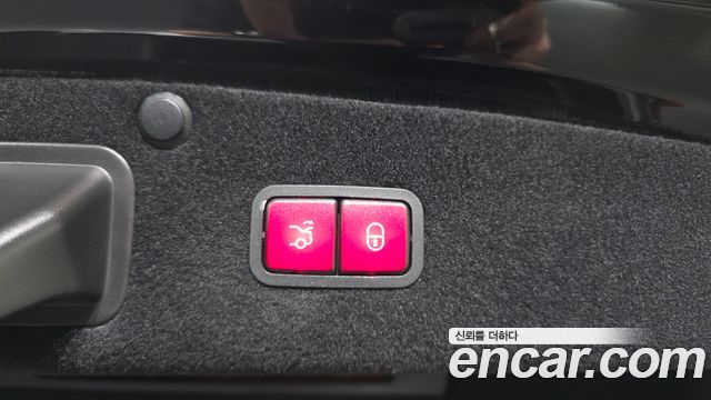 Mercedes-Benz S-Class 2018 — photo 29