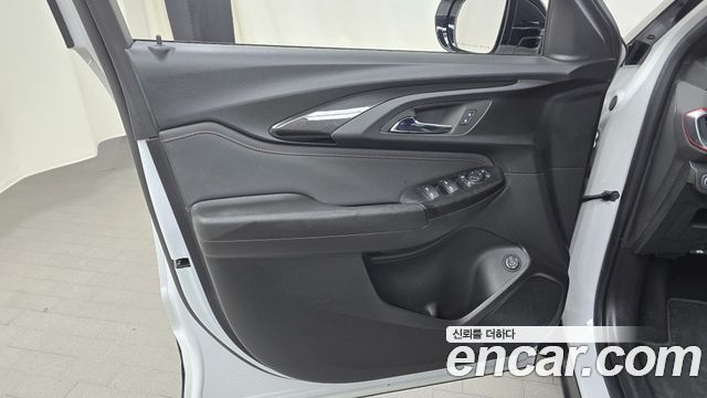 Chevrolet Korea Trailblazer 2022 — photo 14
