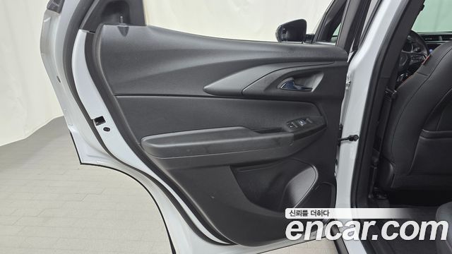 Chevrolet Korea Trailblazer 2022 — photo 15