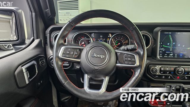 Jeep Wrangler 2020 — photo 19