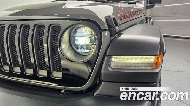 Jeep Wrangler 2020 — photo 8