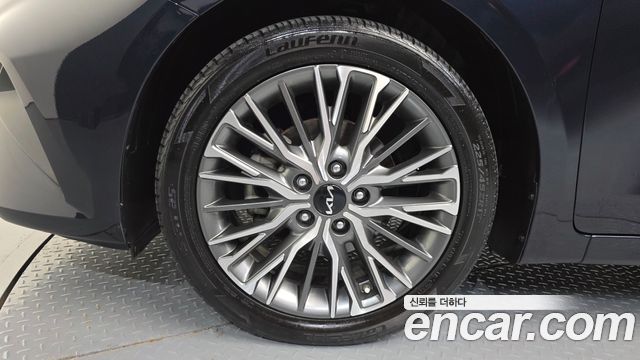Kia K3 2022 — photo 5