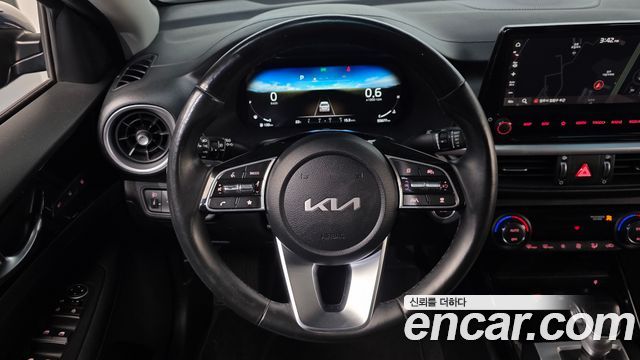 Kia K3 2022 — photo 20