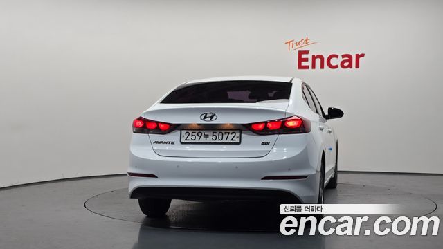 Hyundai AVANTE 2017 — photo 4