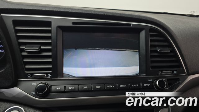 Hyundai AVANTE 2017 — photo 14