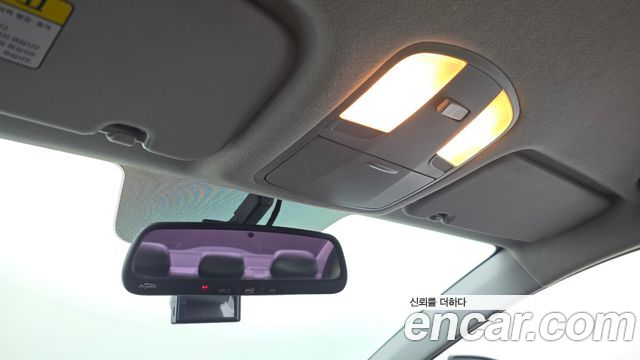 Hyundai AVANTE 2017 — photo 15