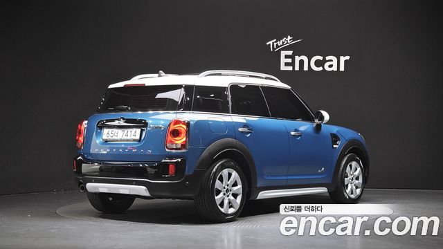 Mini Countryman 2018 — photo 2
