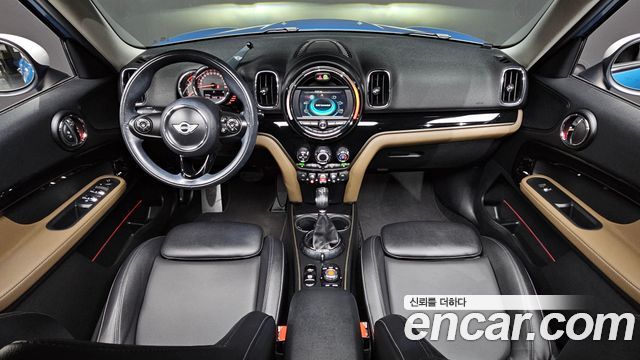 Mini Countryman 2018 — photo 7