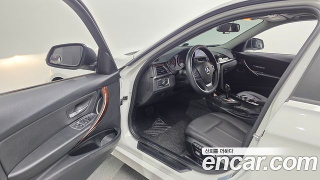 BMW 3-Series 2014 — photo 10