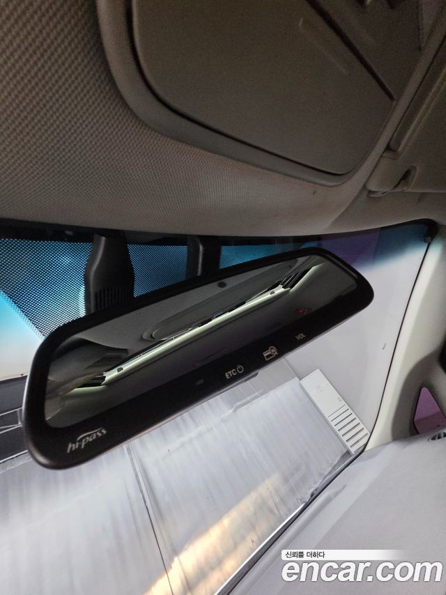 Kia Canival 2015 — photo 13