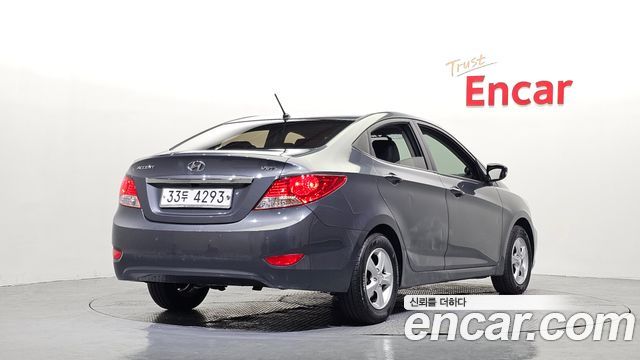 Hyundai Accent 2012 — photo 2