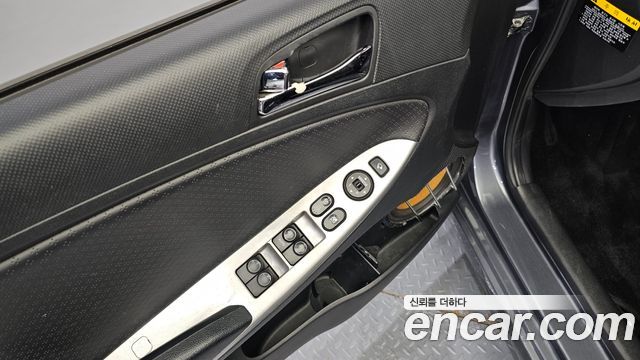 Hyundai Accent 2012 — photo 13