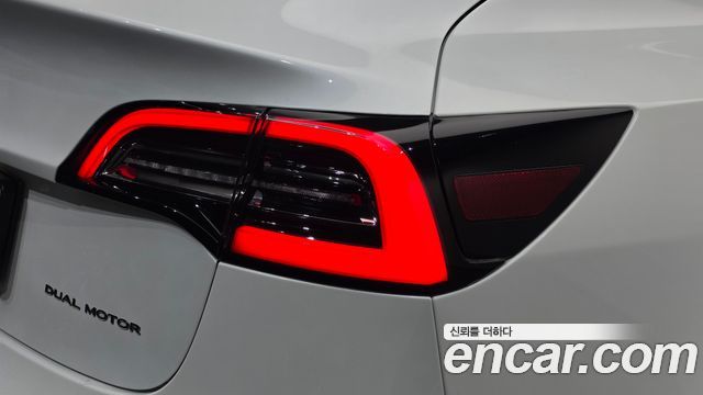 Tesla Model 3 2021 — photo 9