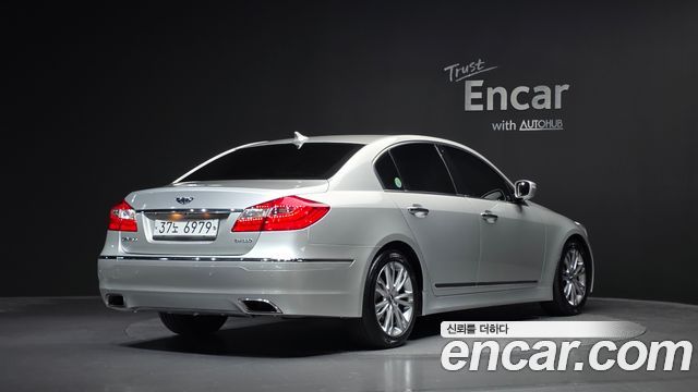 Hyundai Genesis 2012 — photo 2