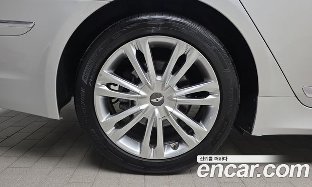 Hyundai Genesis 2012 — photo 5