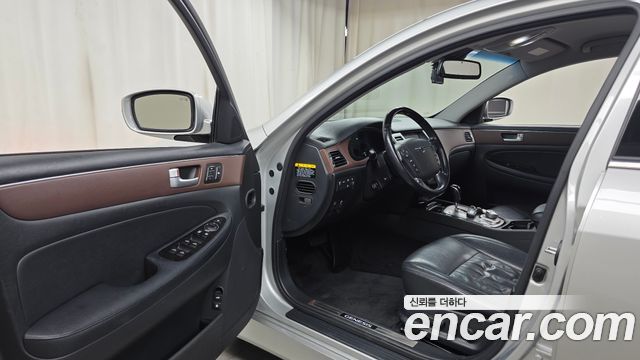 Hyundai Genesis 2012 — photo 13