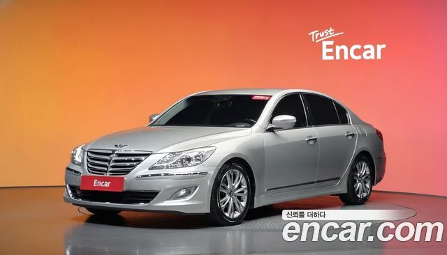 Hyundai Genesis 2012 — photo 1
