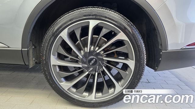 Lincoln Aviator 2021 — photo 7