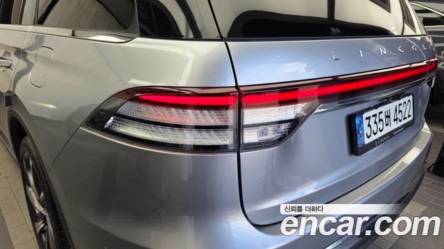 Lincoln Aviator 2021 — photo 9