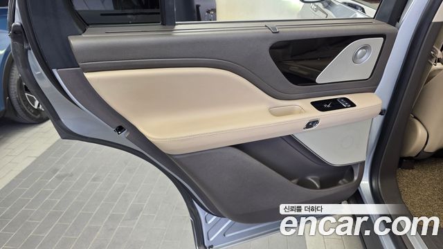 Lincoln Aviator 2021 — photo 15