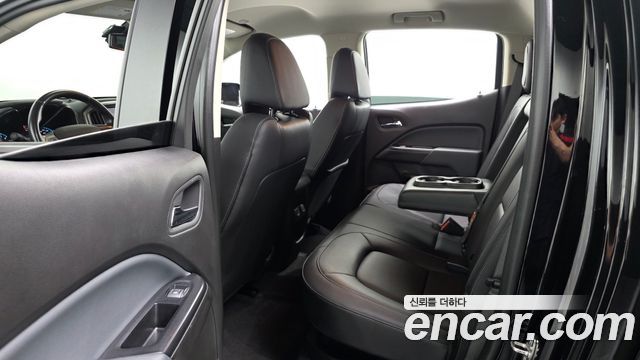 Chevrolet Korea Colorado 2021 — photo 11