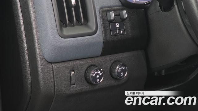 Chevrolet Korea Colorado 2021 — photo 15