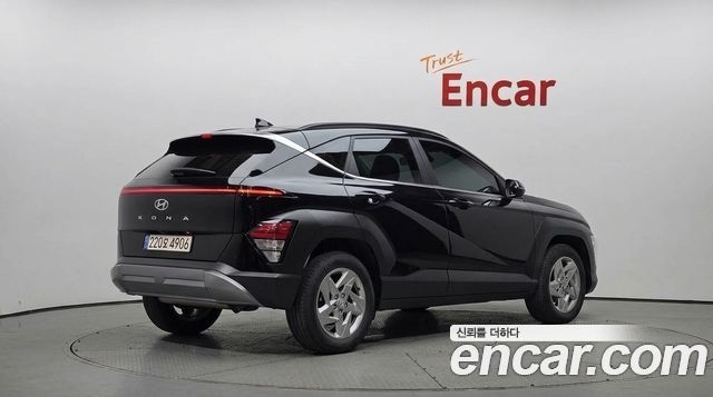 Hyundai Kona 2023 — photo 2