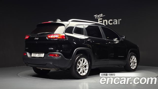 Jeep Cherokee 2017 — photo 2