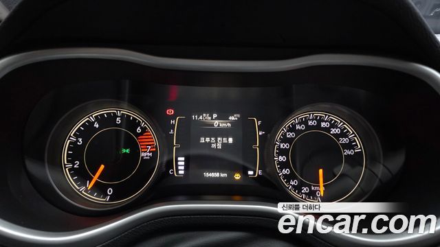 Jeep Cherokee 2017 — photo 11