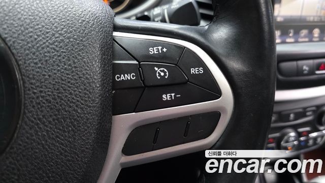 Jeep Cherokee 2017 — photo 25