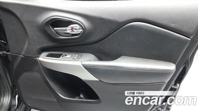 Jeep Cherokee 2017 — photo 14