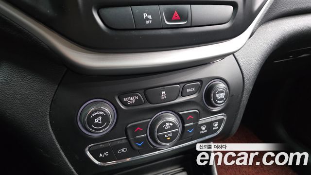 Jeep Cherokee 2017 — photo 31