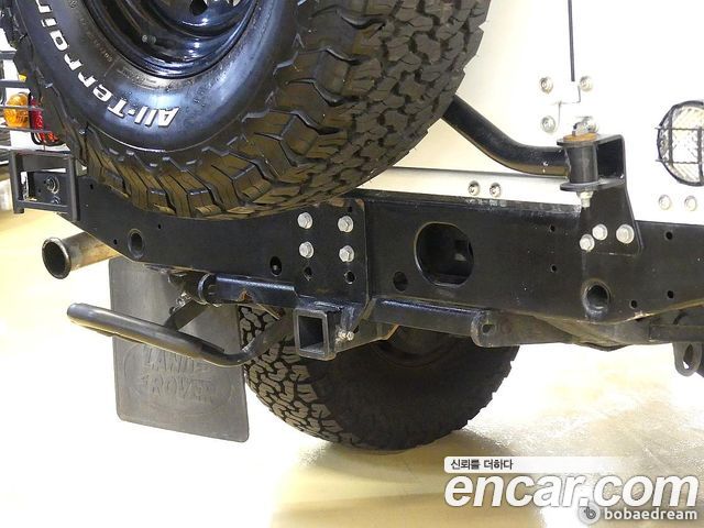 Land Rover Defender 2012 — photo 14