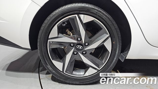 Hyundai AVANTE 2023 — photo 5