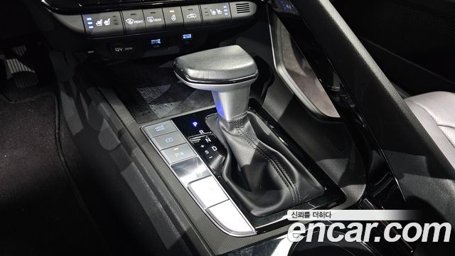 Hyundai AVANTE 2023 — photo 12