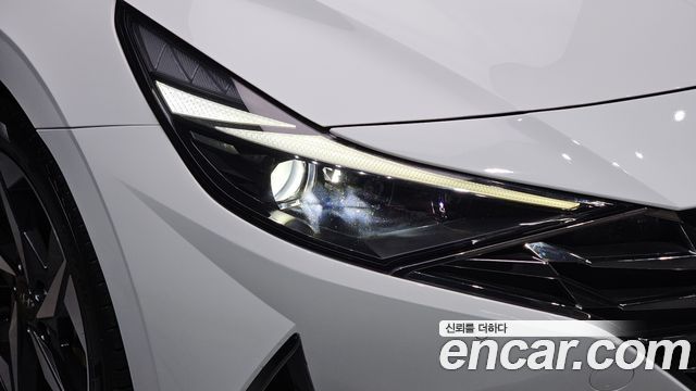 Hyundai AVANTE 2023 — photo 8