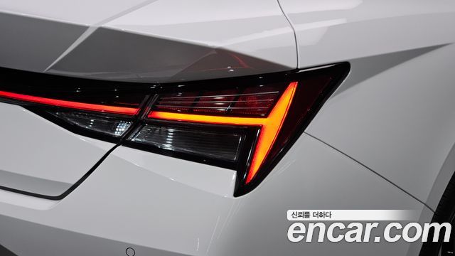 Hyundai AVANTE 2023 — photo 9