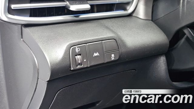 Hyundai AVANTE 2023 — photo 27