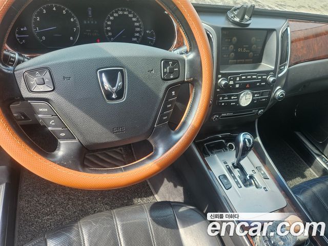 Hyundai Equus 2010 — photo 12