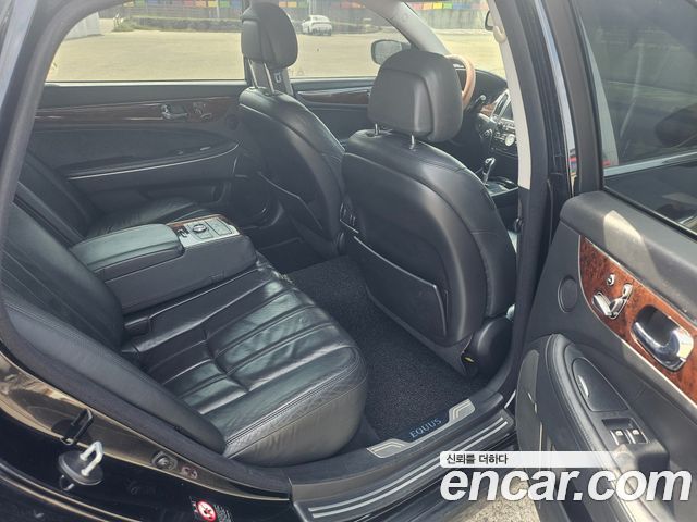 Hyundai Equus 2010 — photo 17