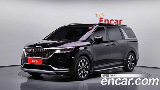 Kia Canival 2023 — photo 1