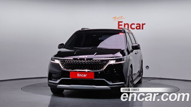 Kia Canival 2023 — photo 3
